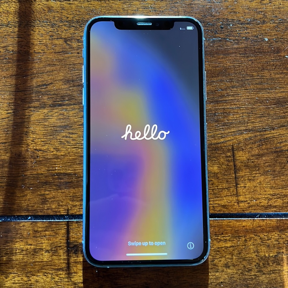 iPhone XS Silver 256GB